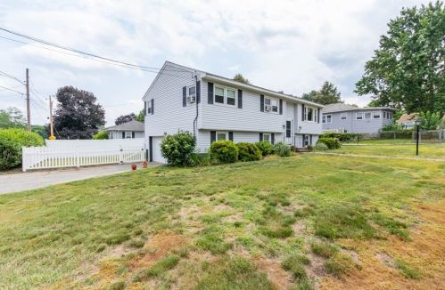 22 Glenwood Dr, Lawrence MA 01843-3001 exterior