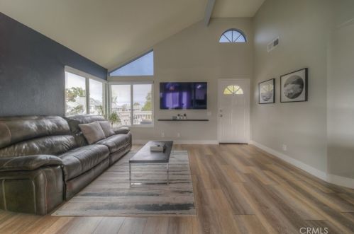 57 Remington, Irvine CA  92620-5730 exterior