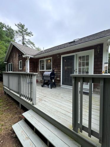 528 Essex Ave, Gloucester MA 01930-2005 exterior