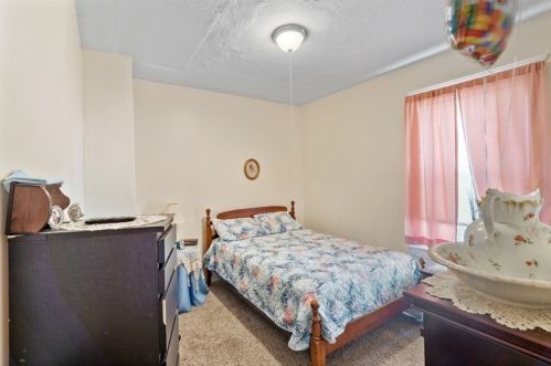 127 Plantation St, Worcester MA 01604-3067 exterior