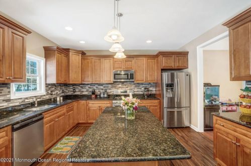 438 Freehold Rd, Jackson Twp NJ 08527-4631 exterior