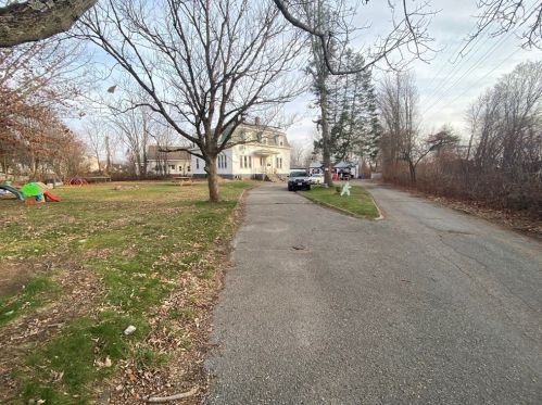 280 Weir St, Taunton MA 02780-4620 exterior