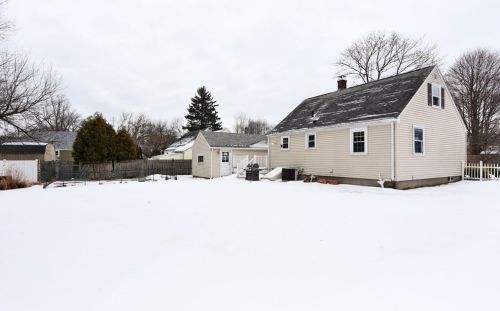 150 Donnellan Cir, Weymouth MA  02191-1763 exterior