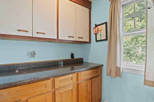 37 Howard Dr, Plymouth MA 02360-4272 exterior