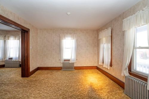 50 Caswell St, Taunton MA 02718-1120 exterior