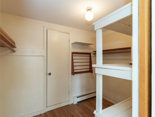 27 Huettner Rd, Falmouth MA 02543-1508 exterior