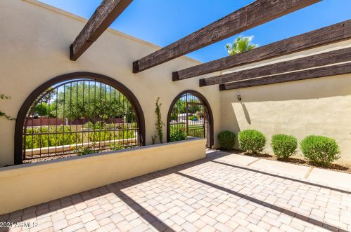 8007 7th Ave, Phoenix AZ  85021-5613 exterior