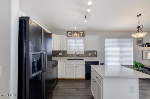 21845 48 Pl, Phoenix AZ 85044-1228 exterior