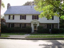 129 Valentine St, Newton, MA 02465-3027