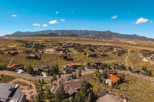 2727 Westview Trl, Park City UT 84098-6342 exterior