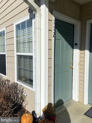 112 Redbud Ln, West Deptford NJ  08051-2290 exterior