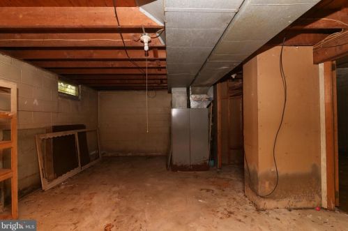 352 Mantua Ave, West Deptford NJ 08066-1277 exterior