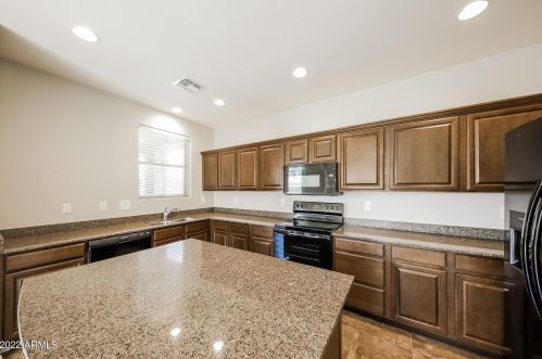 2629 73rd Dr, Phoenix AZ  85035-3253 exterior