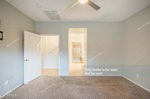 1823 Eastman Dr, Phoenix AZ 85086-1503 exterior