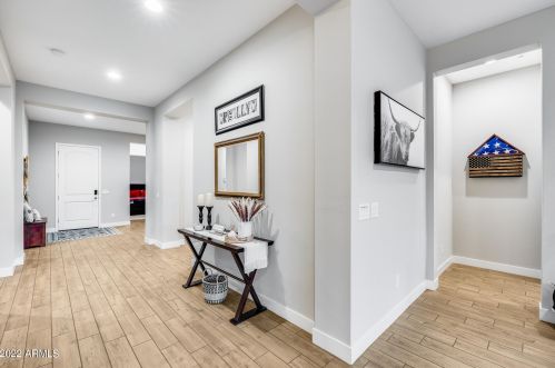 22421 30 St, Phoenix AZ 85050-4405 exterior