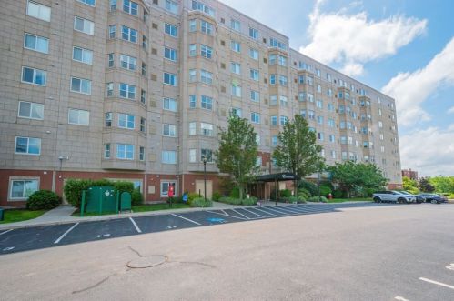1 Cityview Ln, Quincy MA 02169-4674 exterior