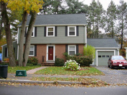 81 Woodward St, Newton, MA 02461-1310