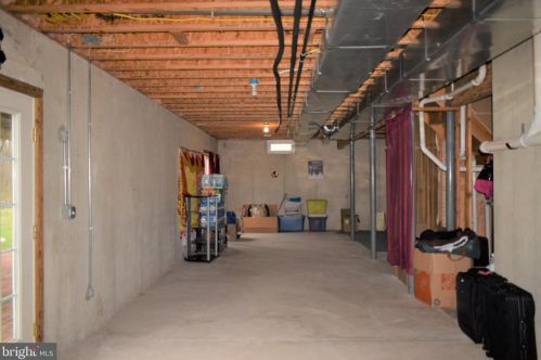 94 Drift Ave, Trenton NJ 08648-3505 exterior