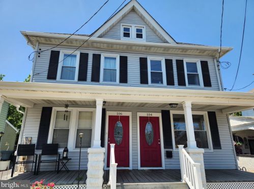 104 Main St, West Deptford NJ  08051-1009 exterior