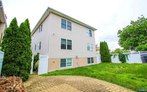 146 Passaic Ave, Belleville NJ  07109-1958 exterior