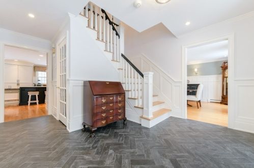 8 Captain Thomson Ln, Hingham MA 02043-3459 exterior