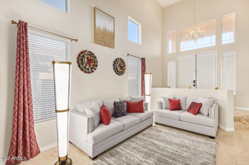 1004 Amberwood Dr, Phoenix AZ  85048-1937 exterior