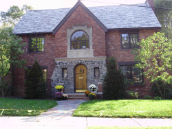 70 Stuart Rd, Newton, MA 02459-1261