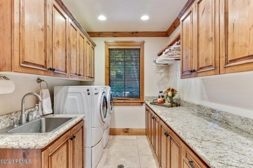 4712 Pace Dr, Park City UT 84098-6631 exterior