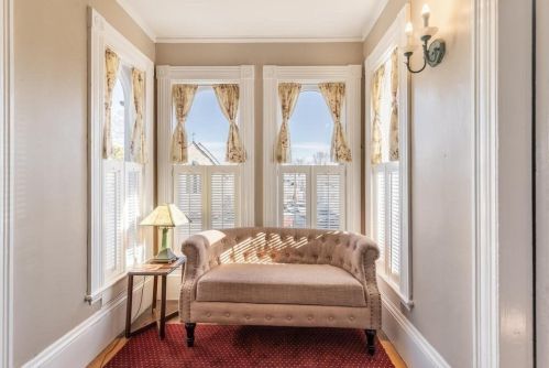 28 Hale St, Beverly MA 01915-2027 exterior