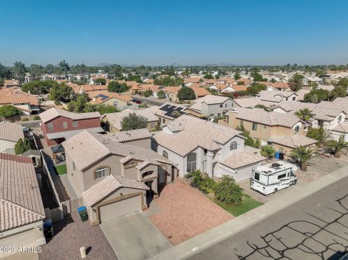 17806 13 Pl, Phoenix AZ 85014-1119 exterior