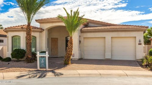 3005 50th St, Phoenix, AZ 85018-7966