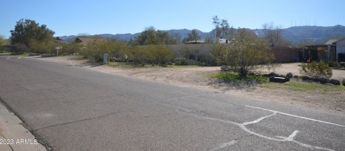 410 Euclid Ave, Phoenix, AZ 85041-8439