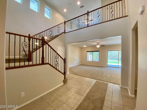 1758 Desperado Way, Phoenix, AZ 85085-6328