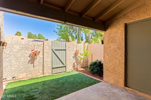 1162 Beryl Ave, Phoenix AZ 85020-1536 exterior