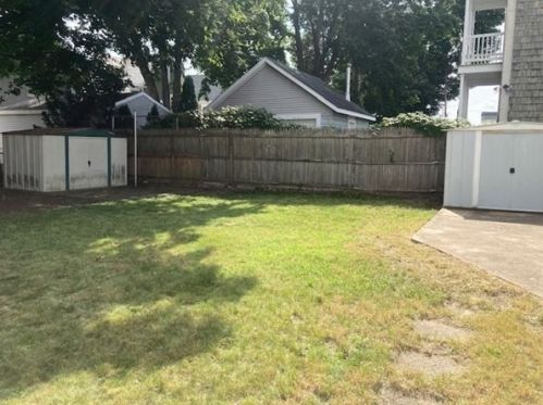 340 Earle St, New Bedford MA 02746-1814 exterior