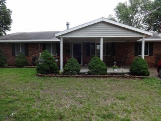 5901 Halma Dr, Louisville, KY 40272-3803