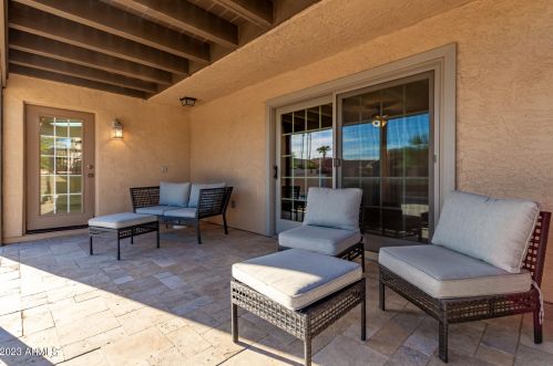 3835 Ahwatukee Dr, Phoenix AZ 85044-2033 exterior