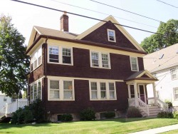 72 Warwick Rd, Newton, MA 02465-1724