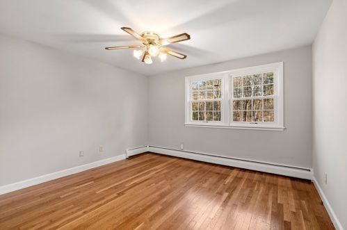 901 Randolph Ave, Milton MA 02186-3404 exterior