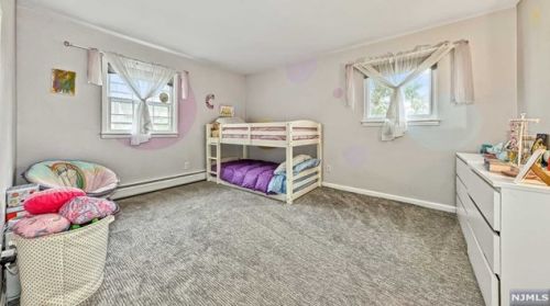 25 Catherine Ct, Skyline Lakes NJ  07456-1838 exterior