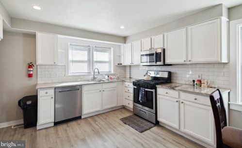 555 Greenwich Ave, West Deptford NJ  08066-1166 exterior