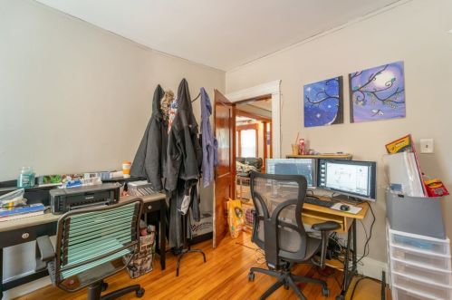 24 Fairbanks St, Worcester MA 01610-2104 exterior