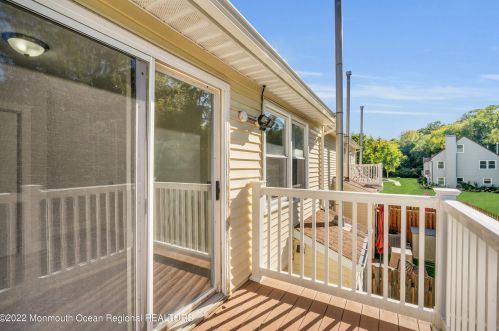 39 Colonial Ct, Jackson Twp NJ 08527-2264 exterior