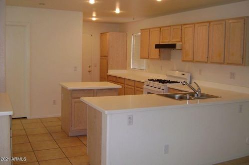 13641 47th St, Phoenix AZ  85032-6408 exterior