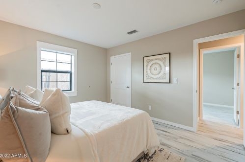 2340 12 St, Phoenix AZ 85086-9300 exterior