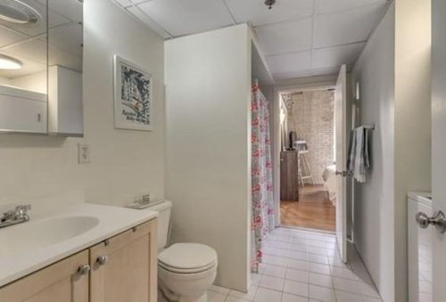 43 Charlton St, Everett MA 02149-2408 exterior