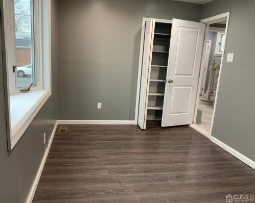 247 Cherry St, Carteret NJ 07008-1745 exterior