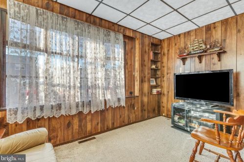 903 Belmont Ave, Camden NJ 08108-3220 exterior