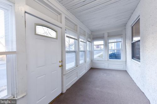 60 Barber Ave, West Deptford NJ  08096-2435 exterior