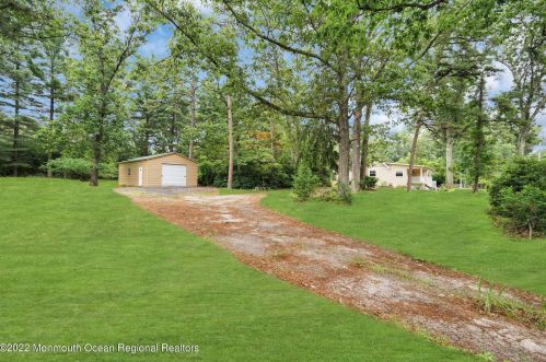 167 Ross Ln, Jackson Twp NJ 08527-4611 exterior